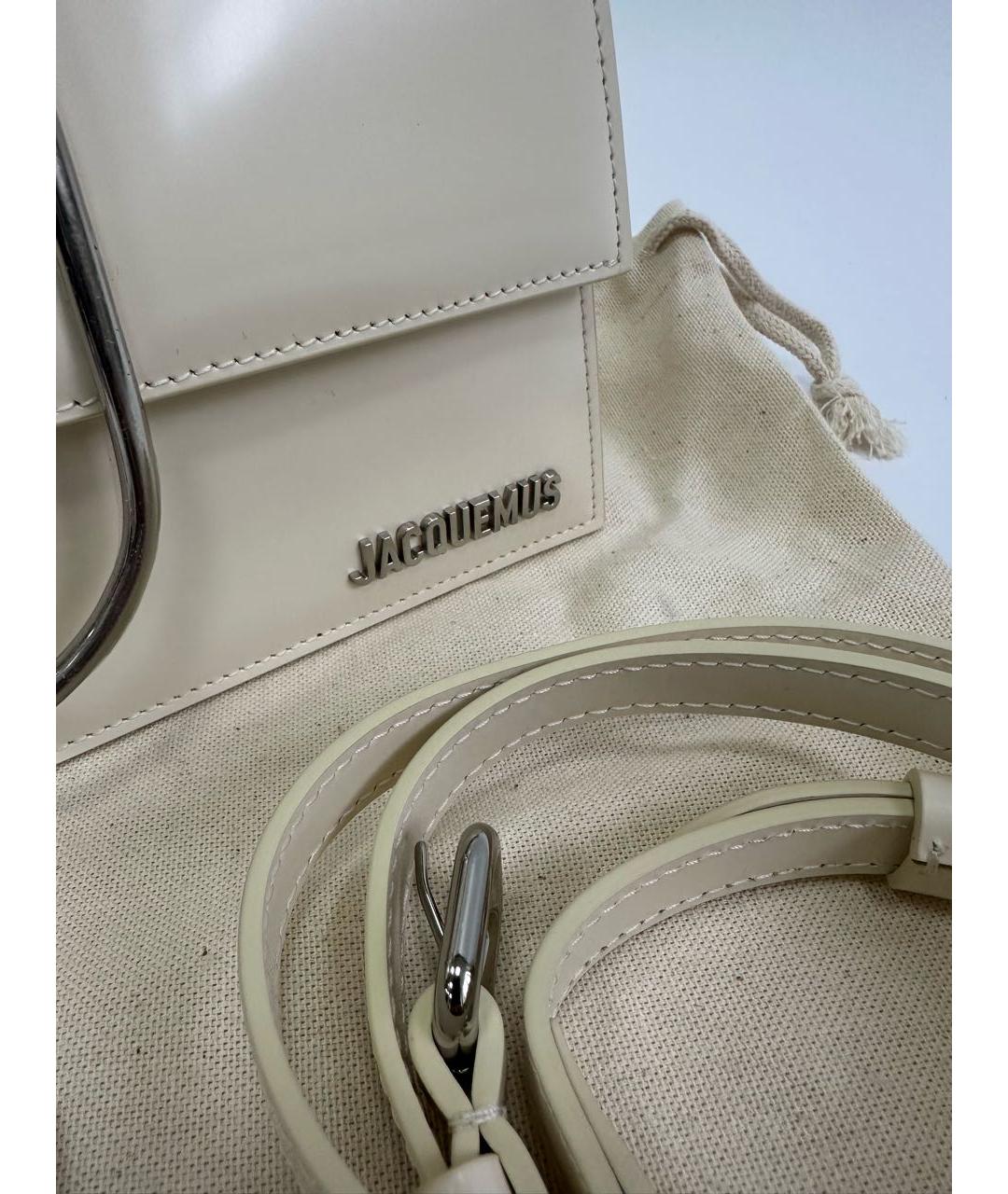 JACQUEMUS Белая сумка с короткими ручками из лакированной кожи, фото 8