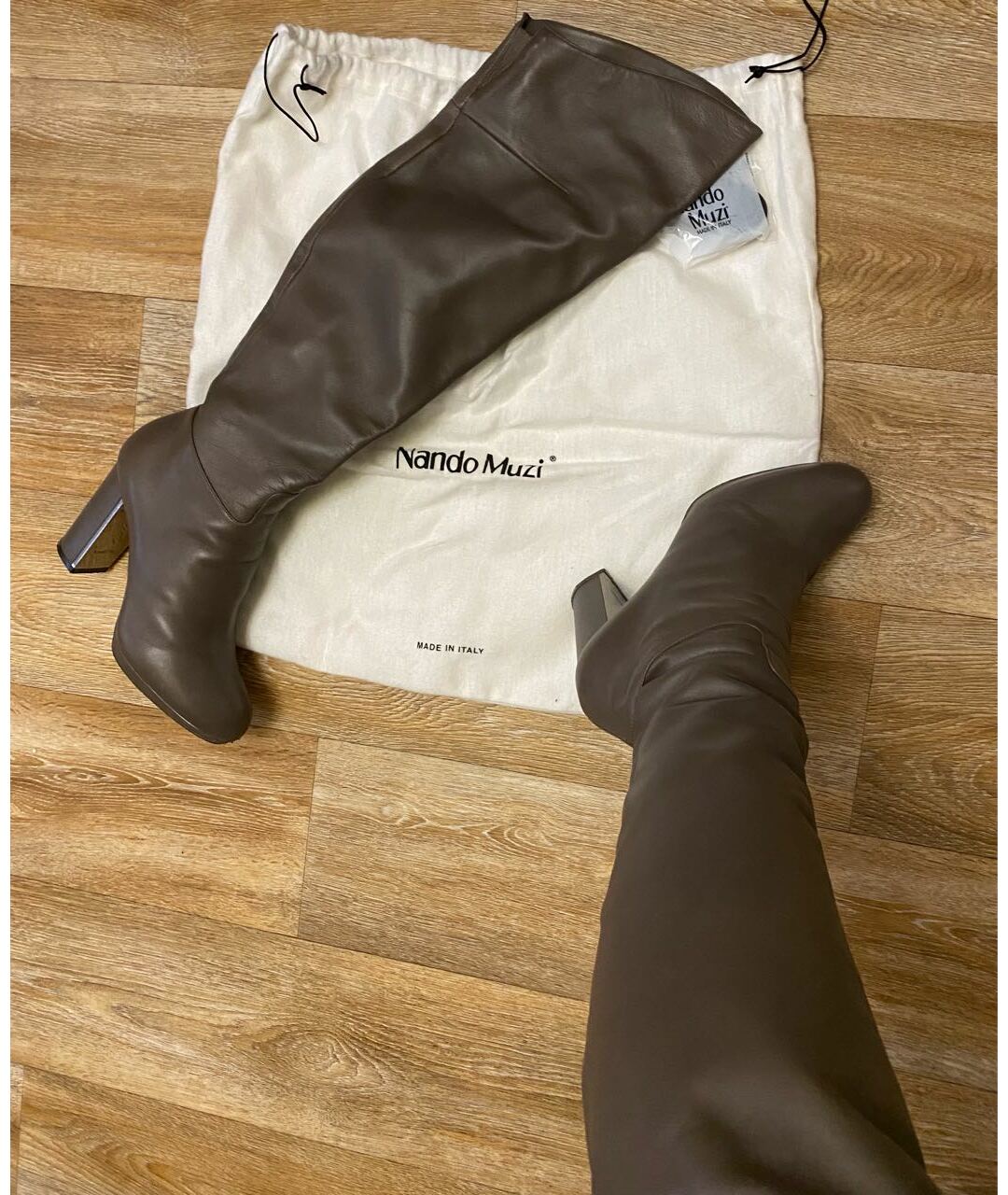 NANDO MUZI Антрацитовые кожаные ботфорты, фото 5