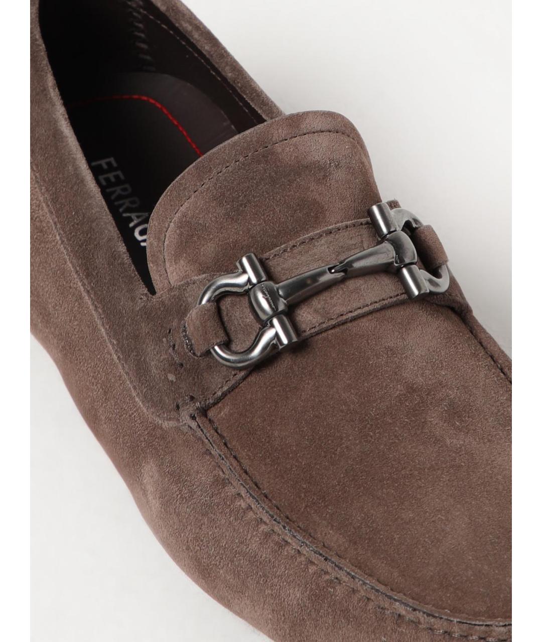 FERRAGAMO Коричневые замшевые мокасины, фото 4