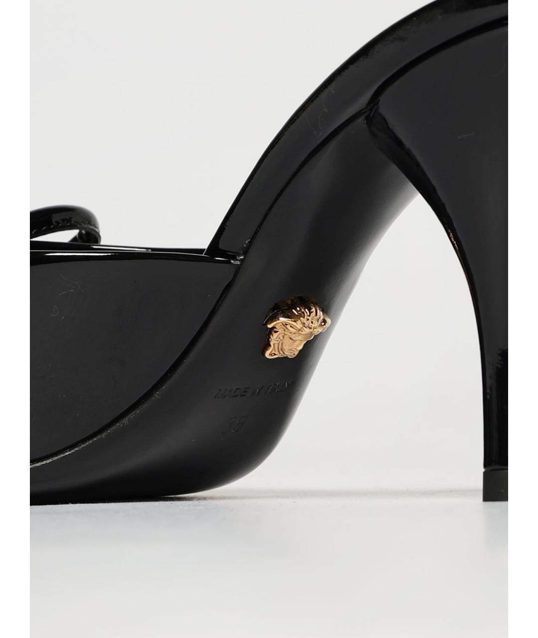 VERSACE Черные мюли из лакированной кожи, фото 4