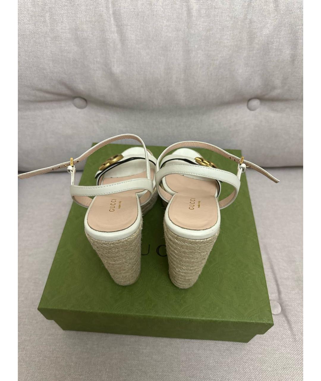 GUCCI Бежевые кожаные босоножки, фото 3