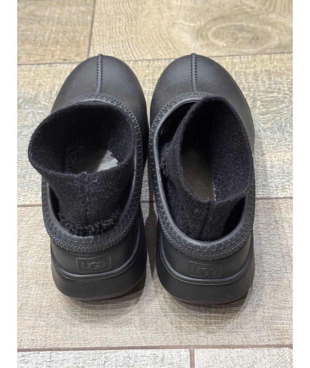UGG AUSTRALIA Черные резиновые ботильоны, фото 4
