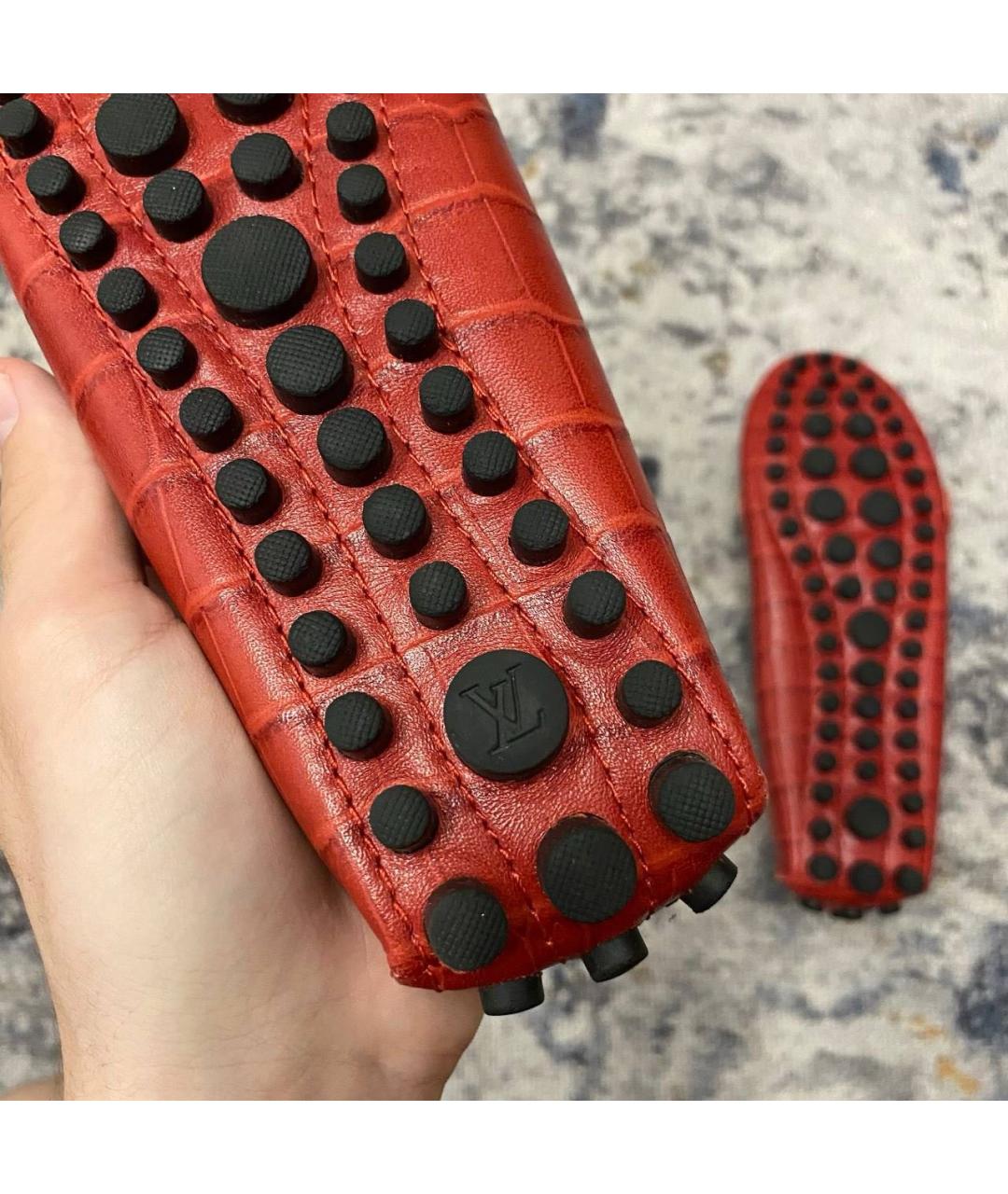 LOUIS VUITTON Красные кожаные мокасины, фото 6