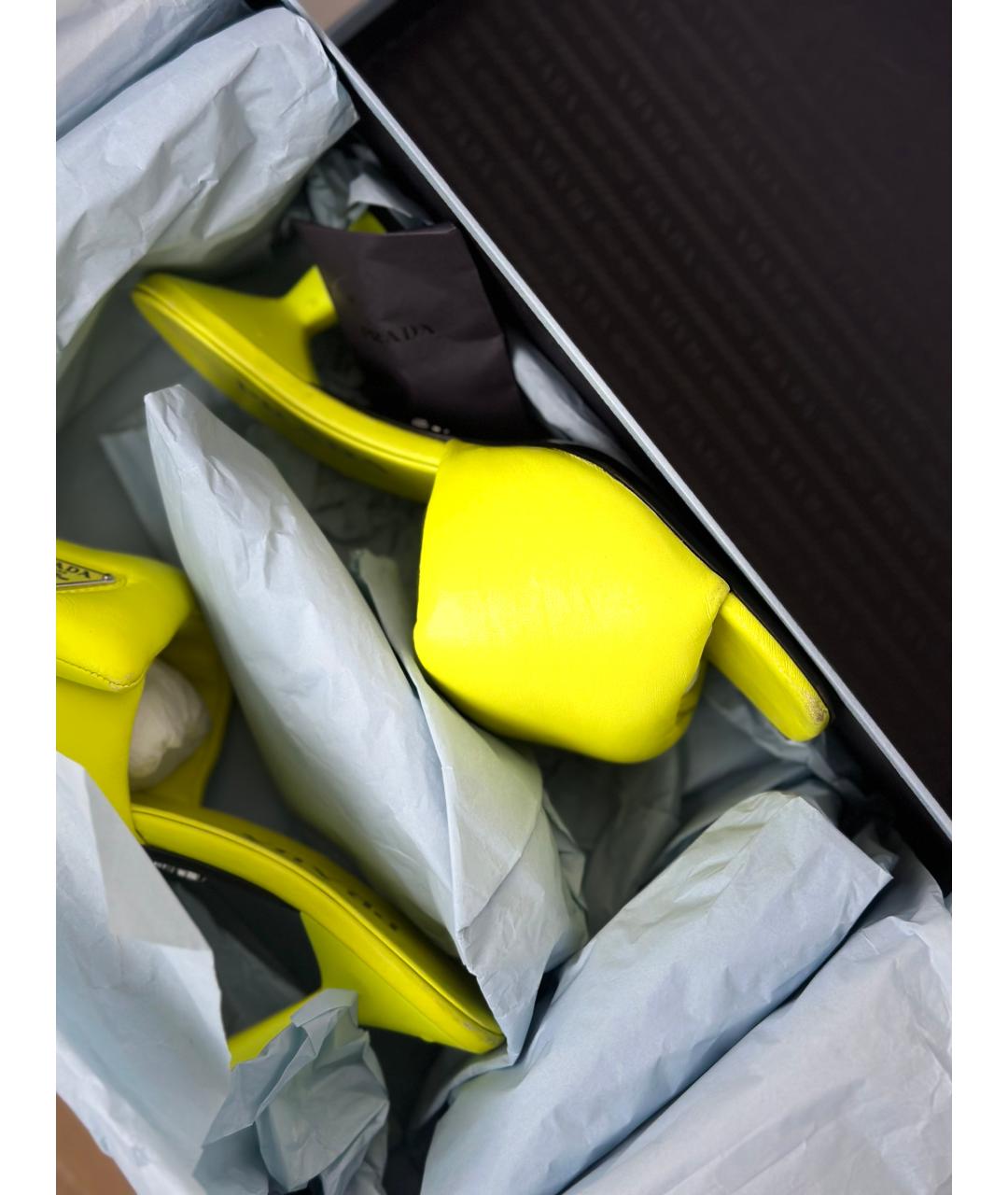 PRADA Салатовые кожаные мюли, фото 7