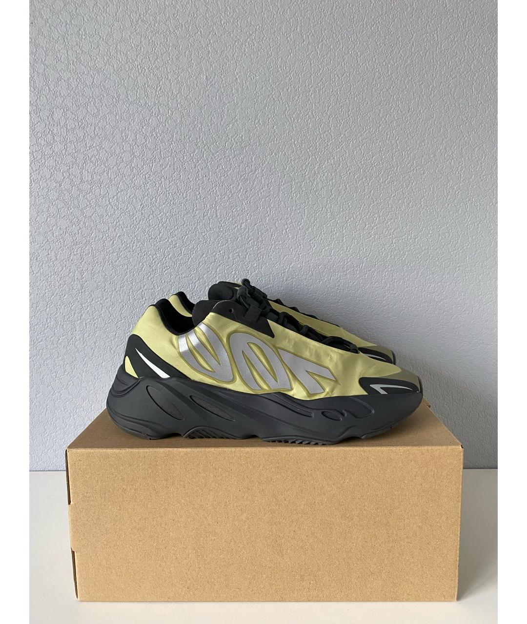 ADIDAS YEEZY Зеленые текстильные кроссовки, фото 2
