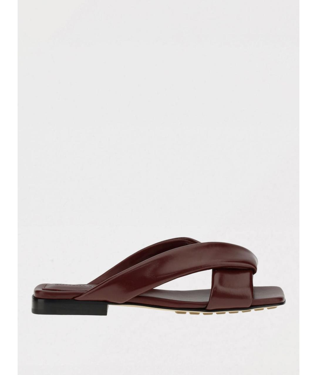 BOTTEGA VENETA Бордовые кожаные шлепанцы, фото 4