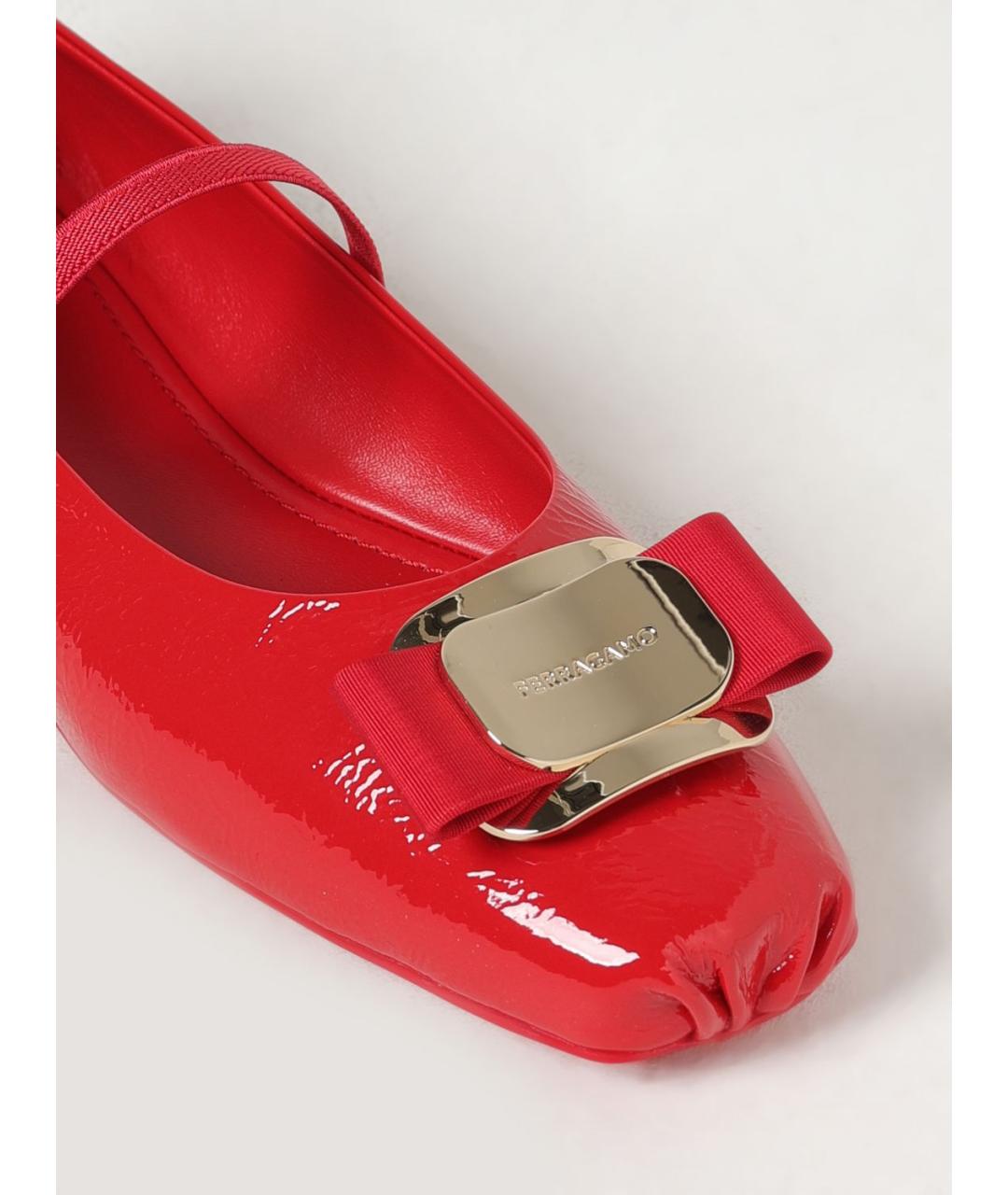 FERRAGAMO Красные балетки из лакированной кожи, фото 4