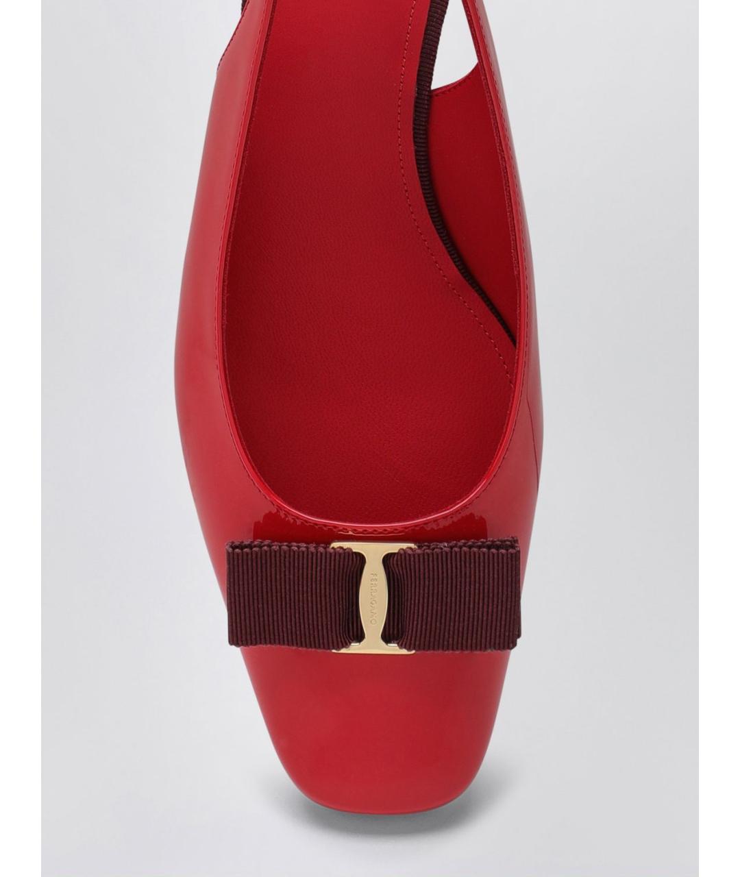 FERRAGAMO Красные туфли из лакированной кожи, фото 4