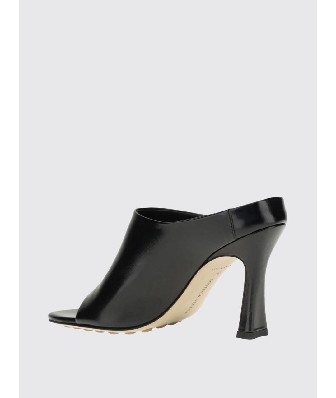 BOTTEGA VENETA Черные кожаные мюли, фото 3