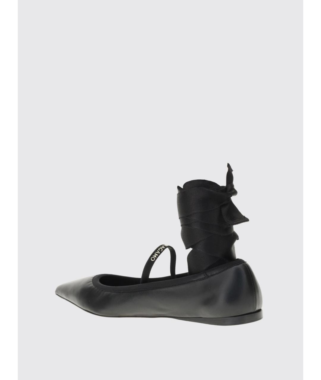 FERRAGAMO Черные кожаные балетки, фото 3