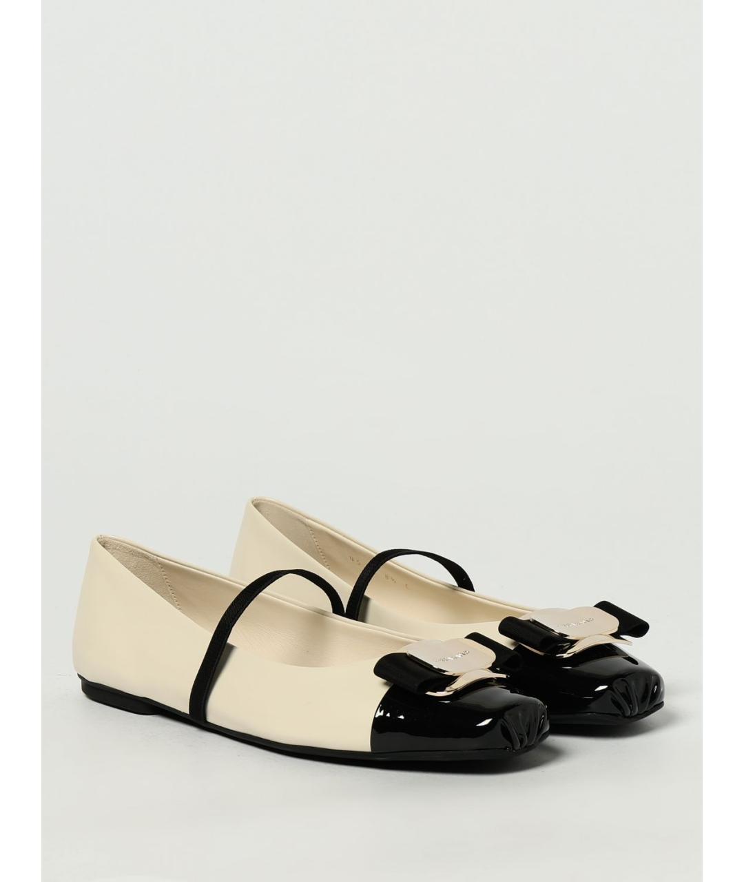 FERRAGAMO Бежевые кожаные балетки, фото 2