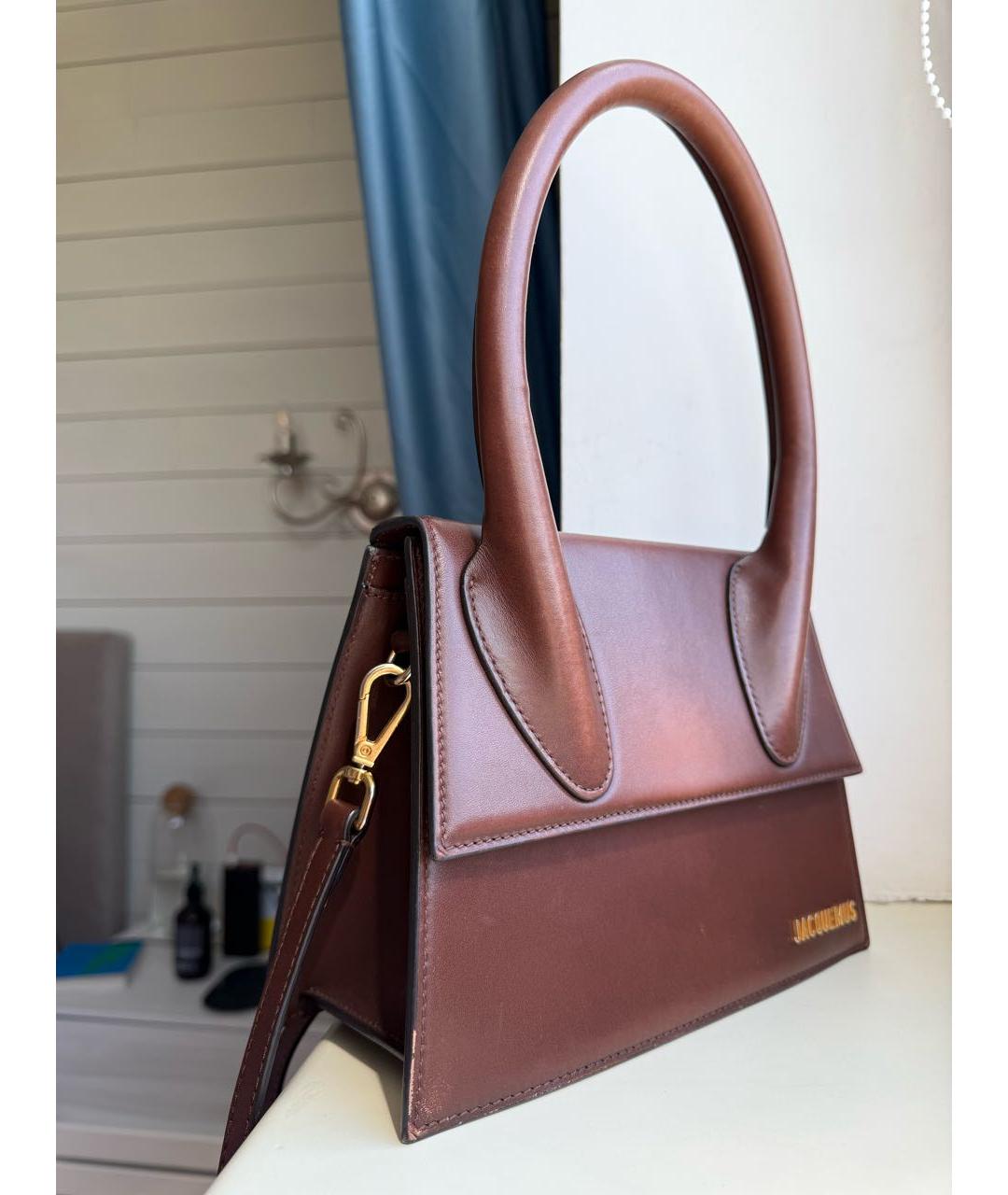 JACQUEMUS Коричневая кожаная сумка с короткими ручками, фото 2