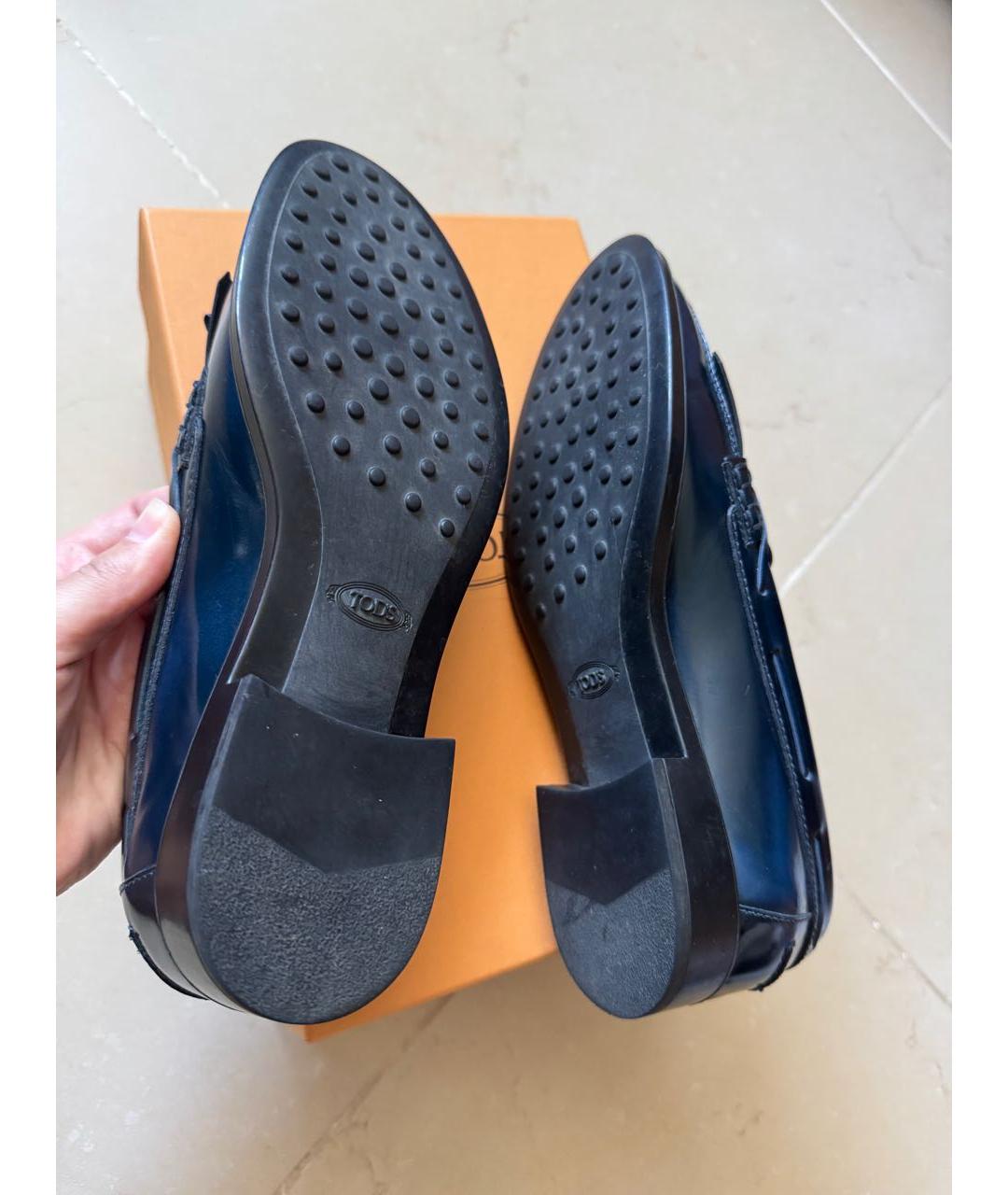 TOD'S Темно-синие лоферы из лакированной кожи, фото 5