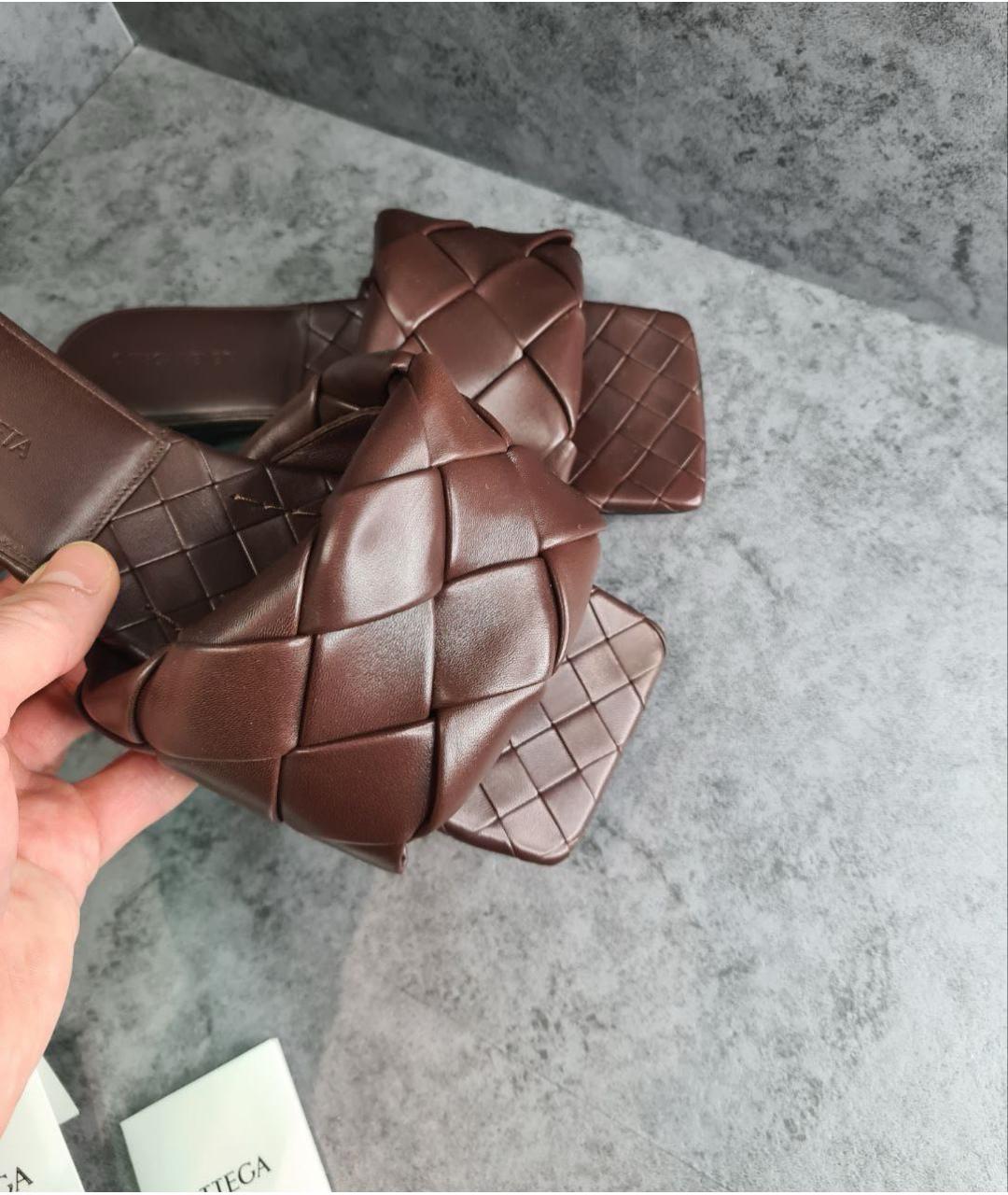 BOTTEGA VENETA Коричневые кожаные мюли, фото 5