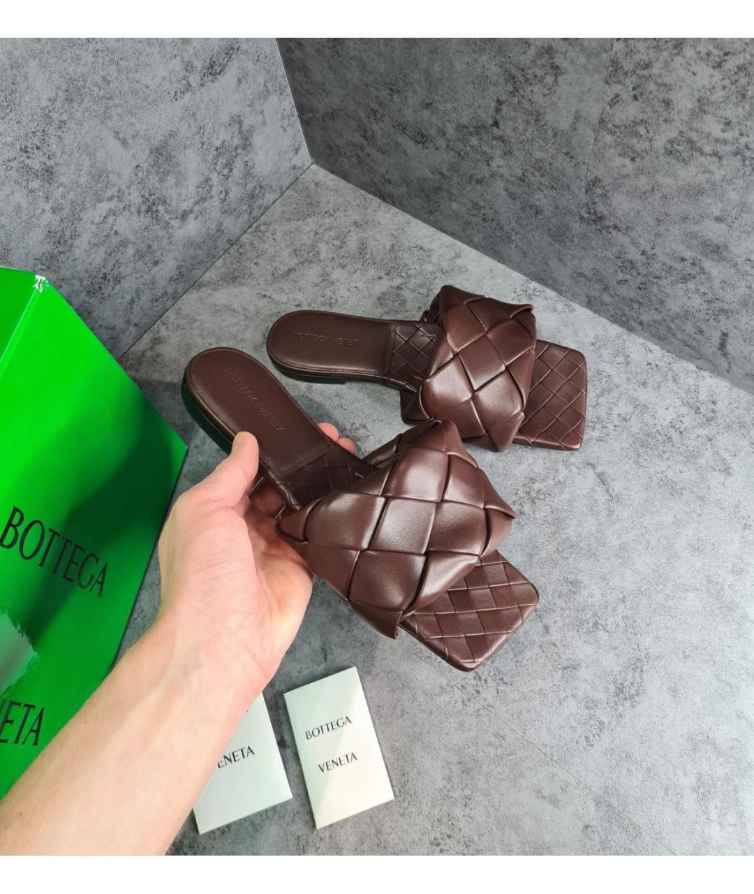 BOTTEGA VENETA Коричневые кожаные мюли, фото 3