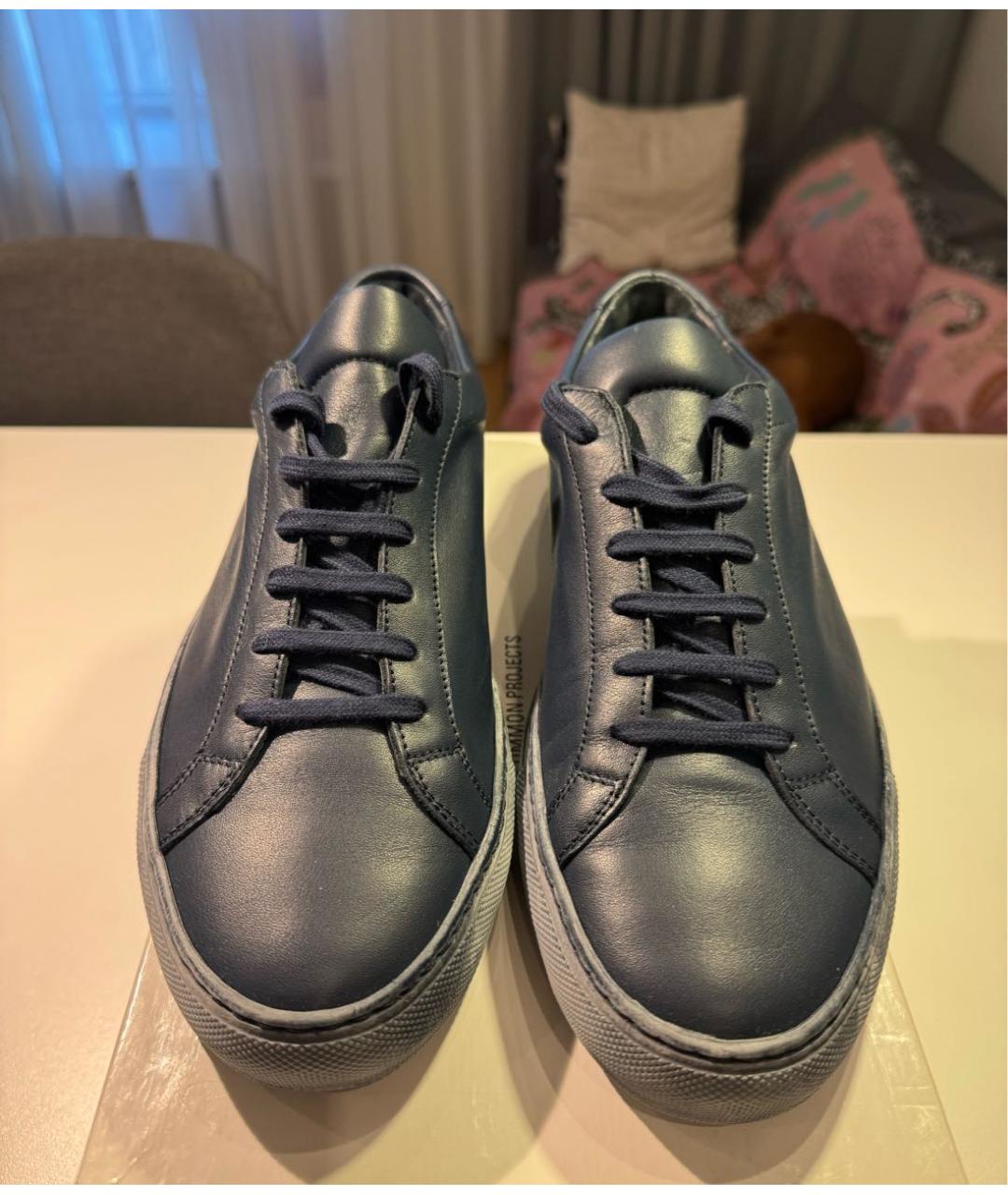 COMMON PROJECTS Темно-синие кожаные низкие кроссовки / кеды, фото 2