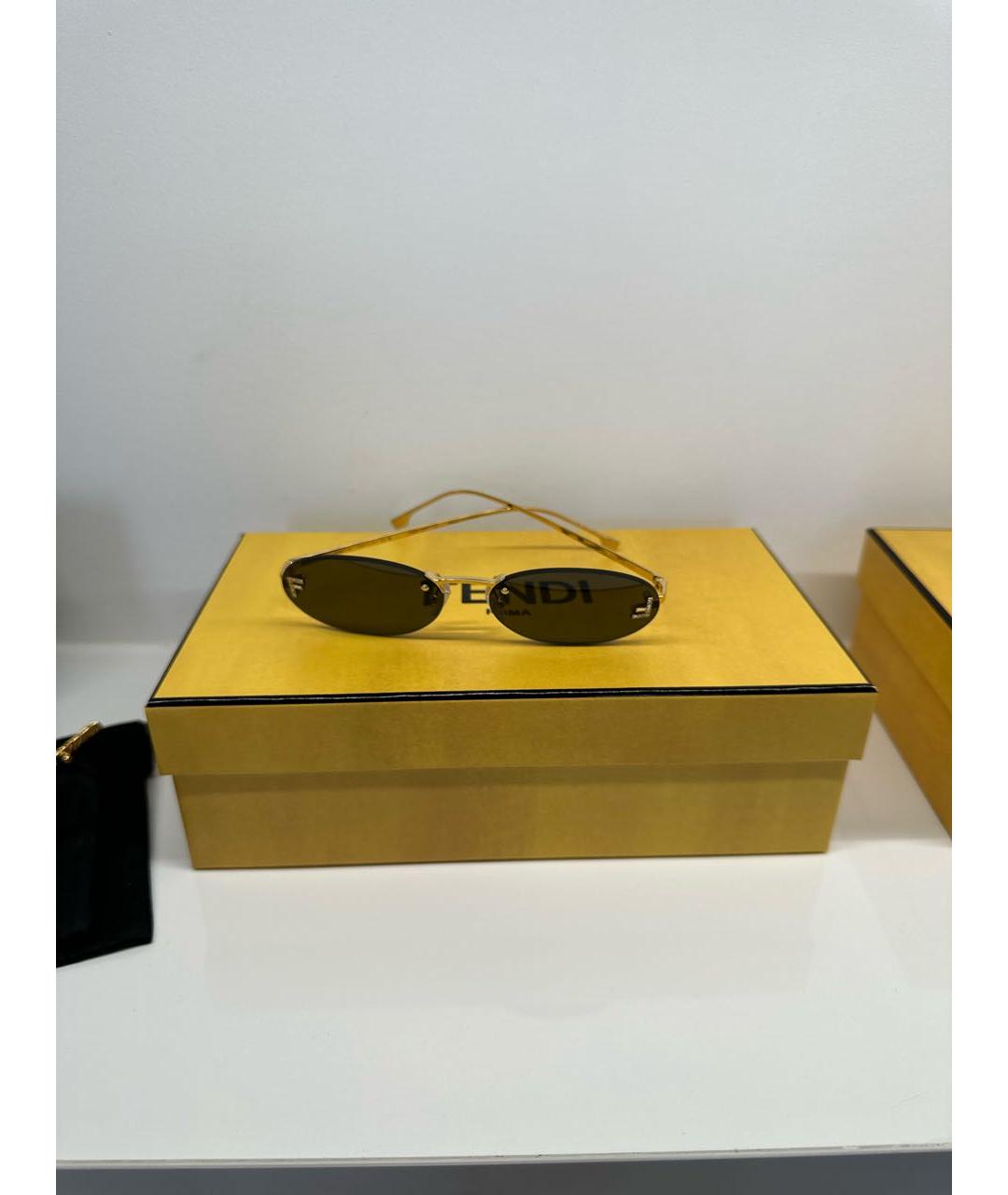 FENDI Золотые металлические солнцезащитные очки, фото 4