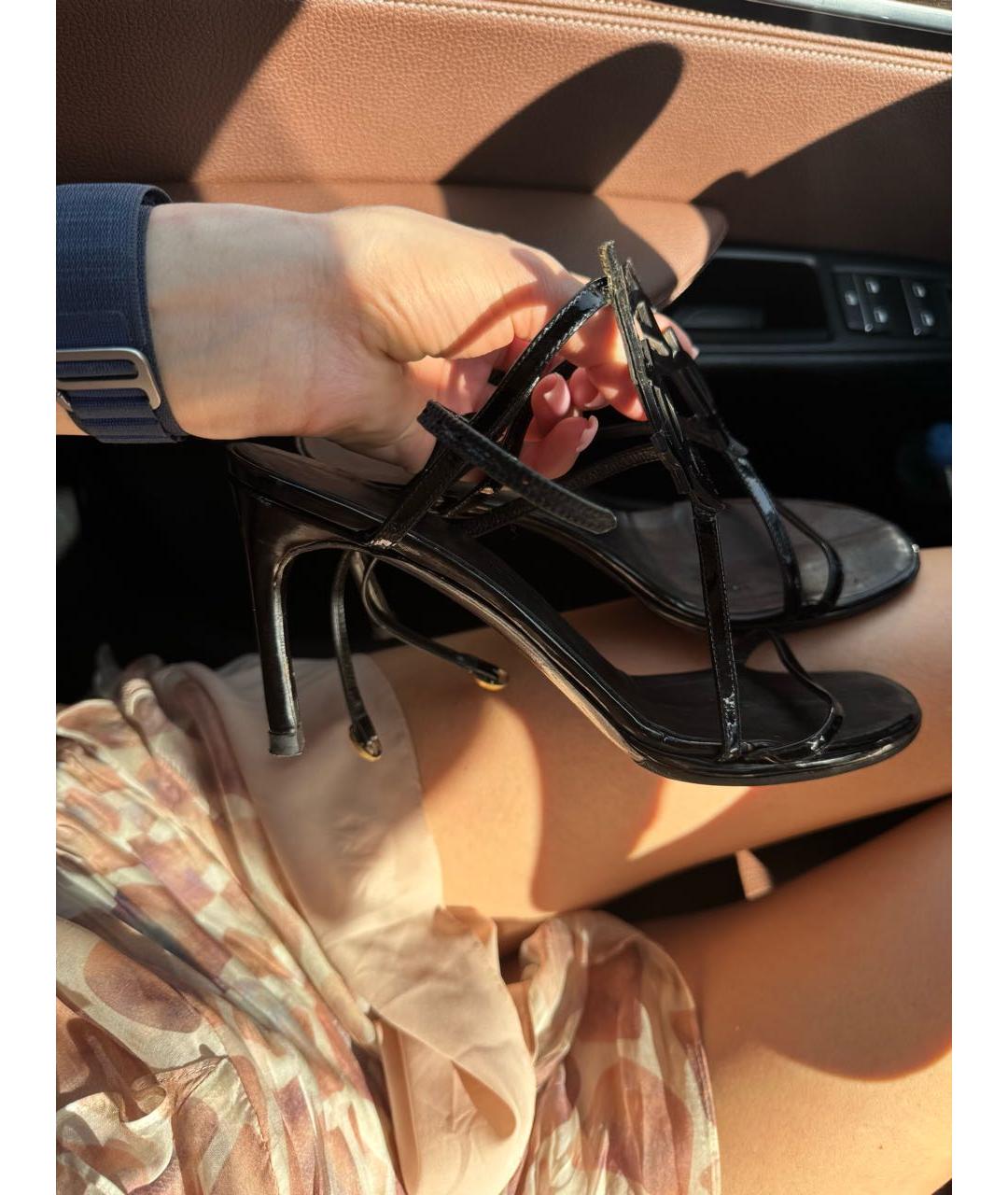 SAINT LAURENT Черные босоножки из лакированной кожи, фото 7