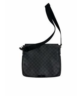 LOUIS VUITTON Сумка на плечо