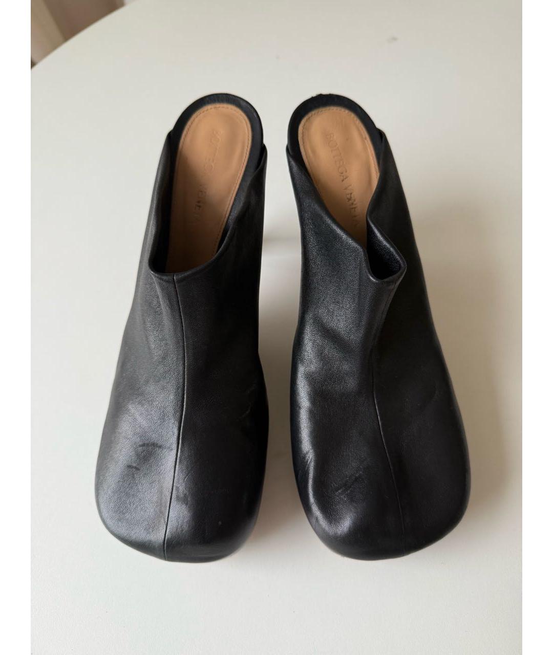 BOTTEGA VENETA Черные кожаные мюли, фото 4