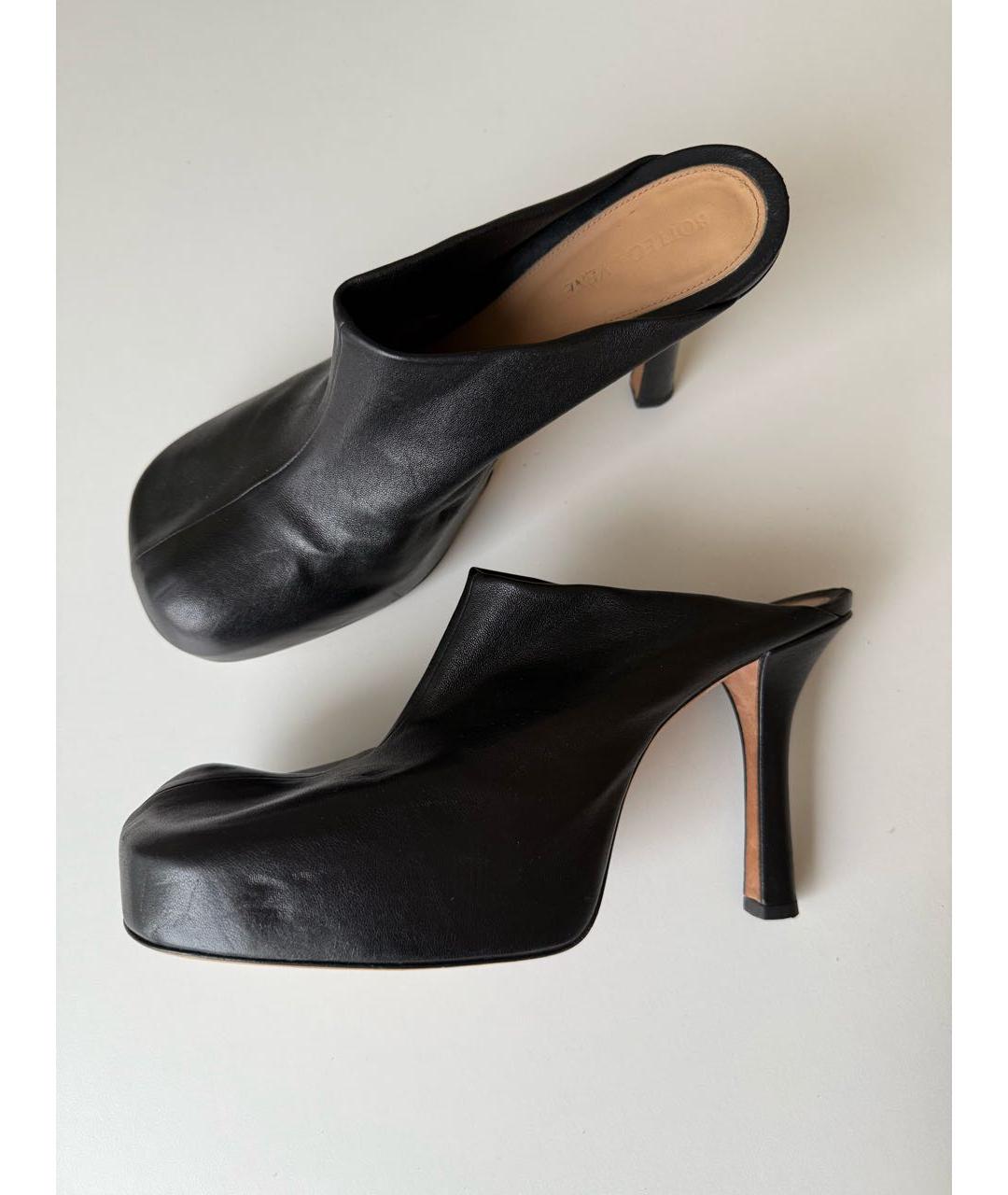 BOTTEGA VENETA Черные кожаные мюли, фото 3