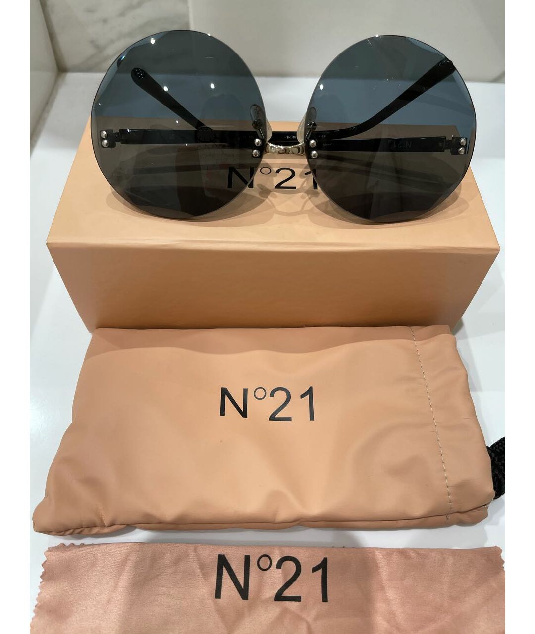 №21 Антрацитовые пластиковые солнцезащитные очки, фото 6