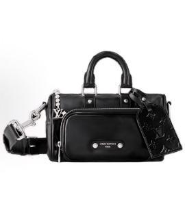 LOUIS VUITTON Сумка на плечо