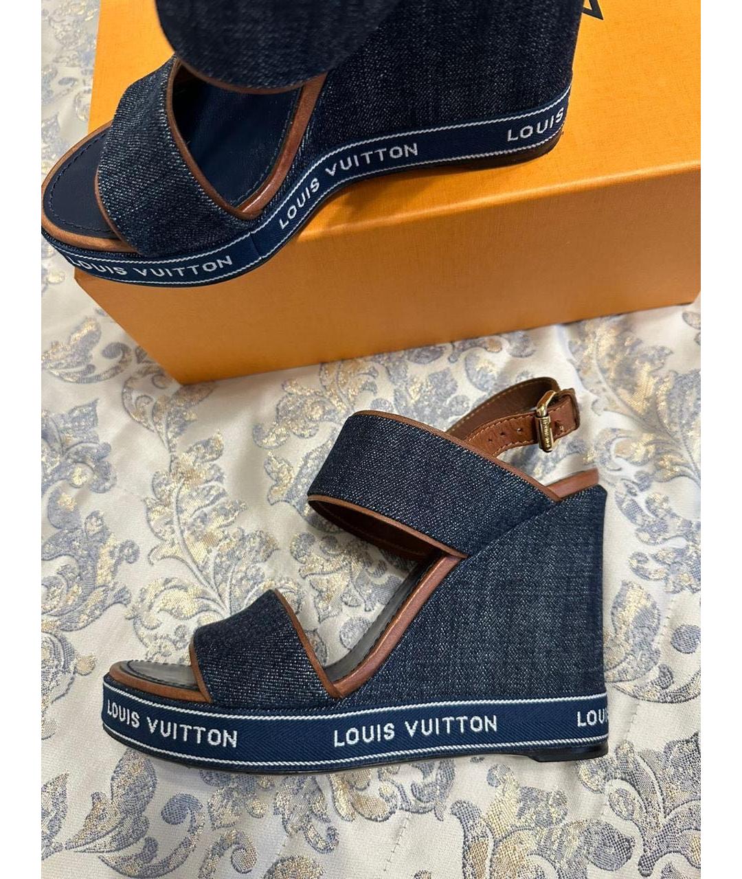 LOUIS VUITTON Синие текстильные босоножки, фото 3