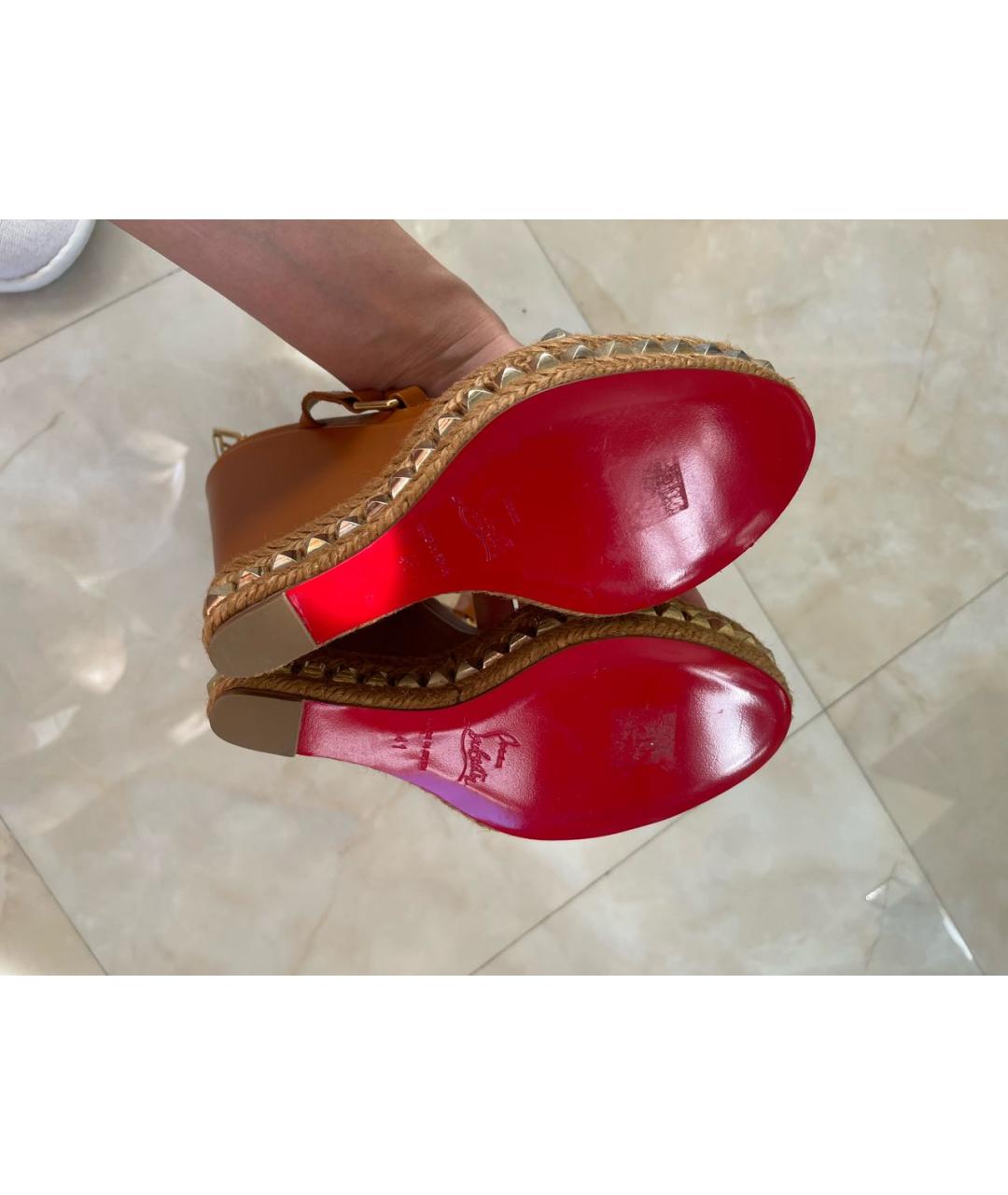 CHRISTIAN LOUBOUTIN Оранжевое кожаные босоножки, фото 6