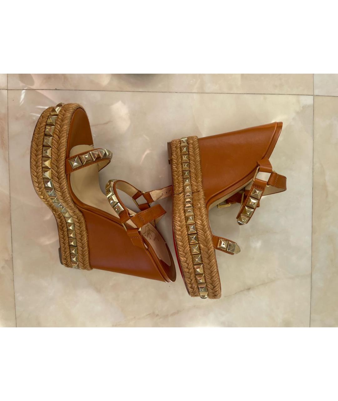 CHRISTIAN LOUBOUTIN Оранжевое кожаные босоножки, фото 4