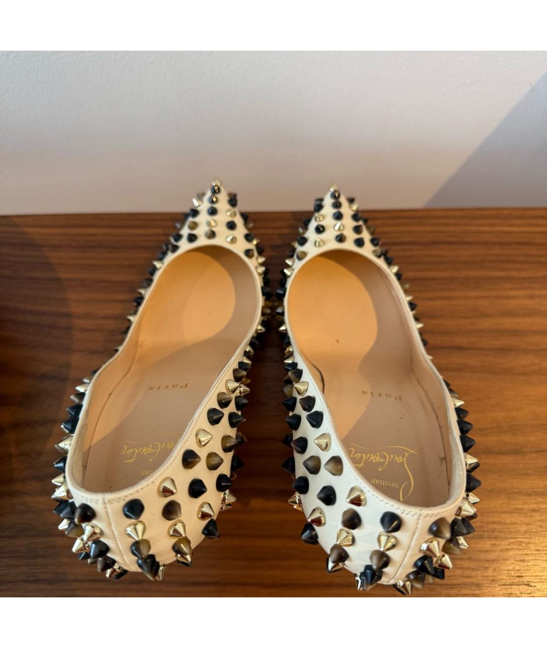 CHRISTIAN LOUBOUTIN Бежевые кожаные туфли, фото 3