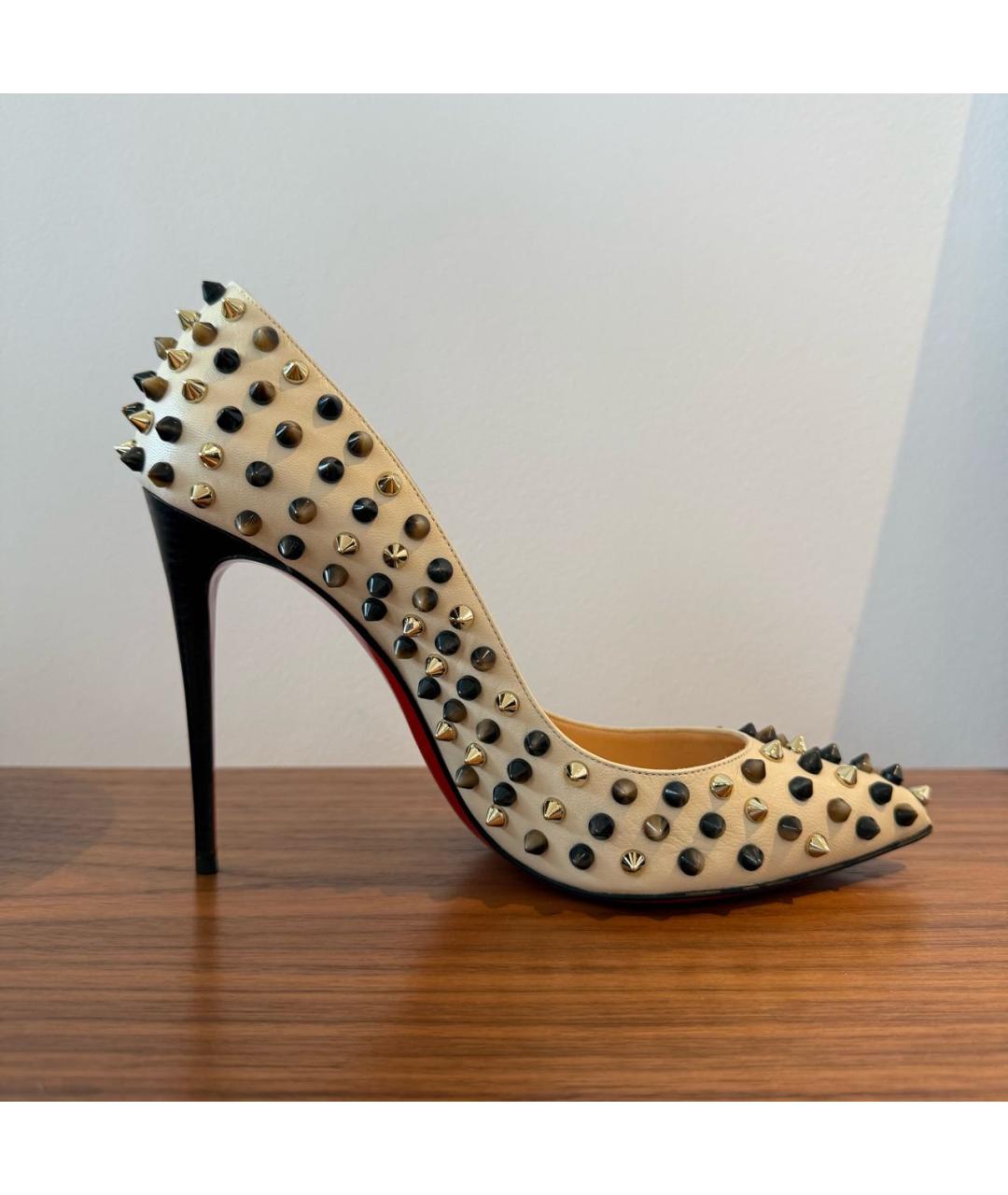 CHRISTIAN LOUBOUTIN Бежевые кожаные туфли, фото 9