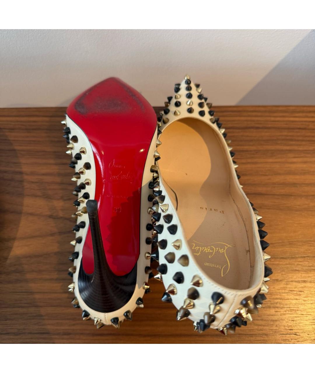 CHRISTIAN LOUBOUTIN Бежевые кожаные туфли, фото 6
