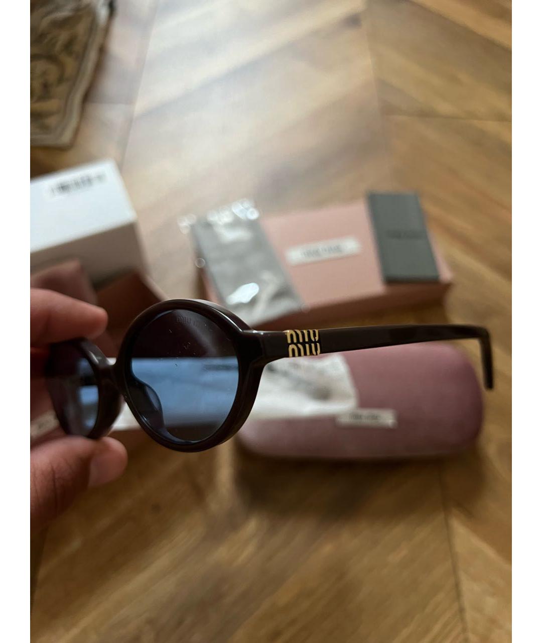 MIU MIU Коричневые пластиковые солнцезащитные очки, фото 5