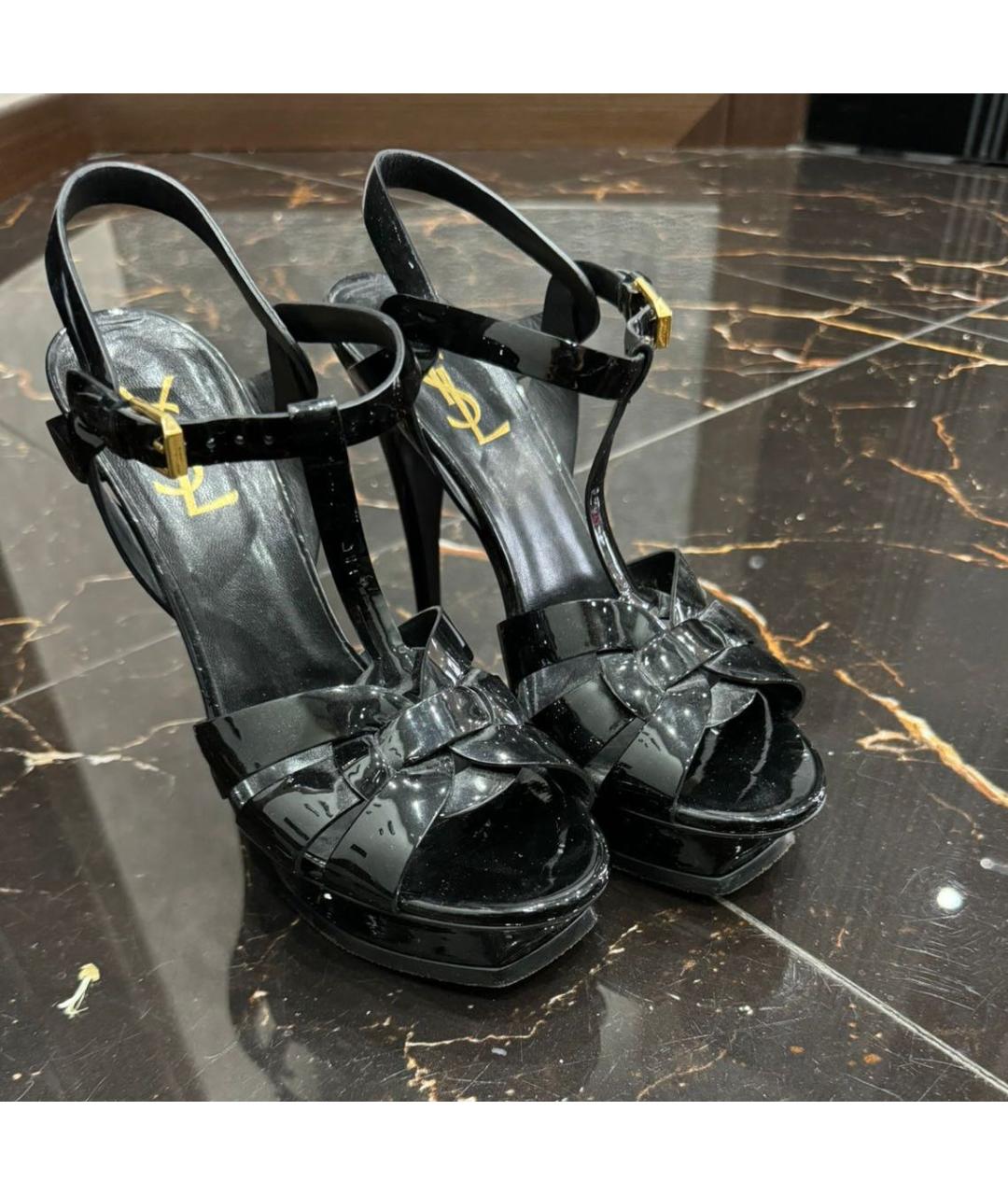 SAINT LAURENT Черные босоножки из лакированной кожи, фото 2