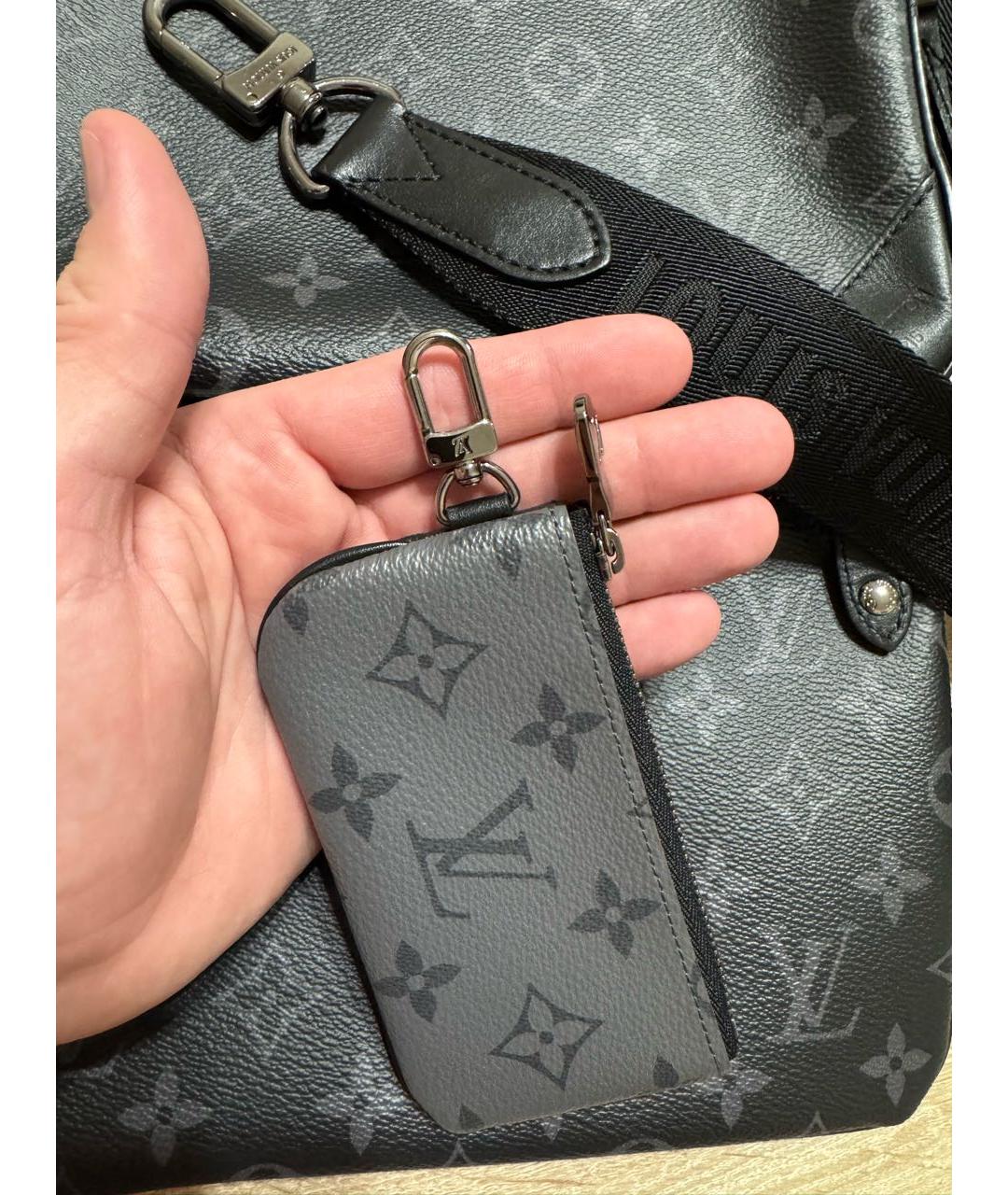 LOUIS VUITTON Черная кожаная сумка на плечо, фото 6