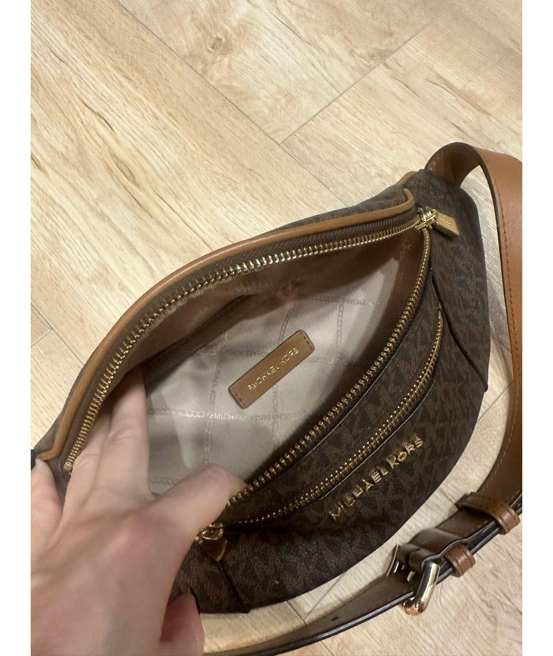 MICHAEL KORS Коричневая поясная сумка из искусственной кожи, фото 6