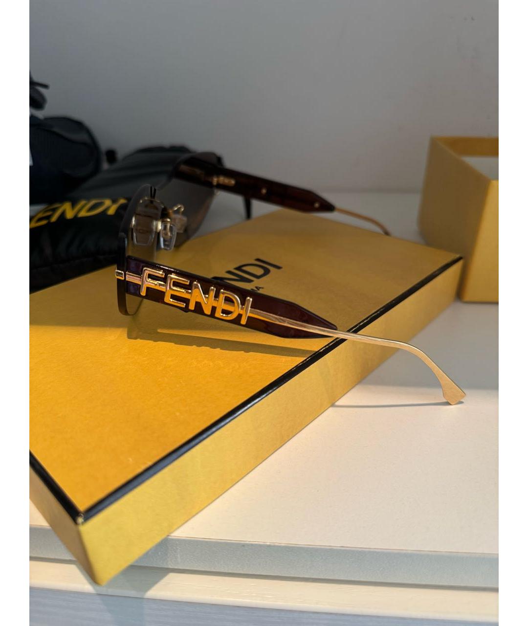 FENDI Коричневые пластиковые солнцезащитные очки, фото 5