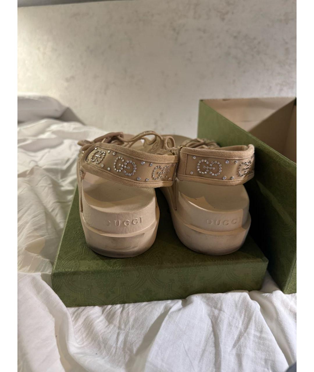 GUCCI Бежевые резиновые сандалии, фото 3