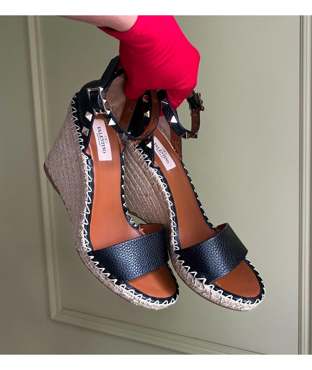 VALENTINO Черные кожаные босоножки, фото 8