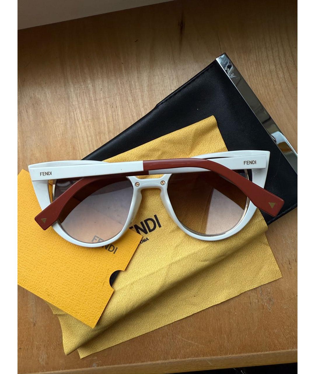 FENDI Белые пластиковые солнцезащитные очки, фото 3