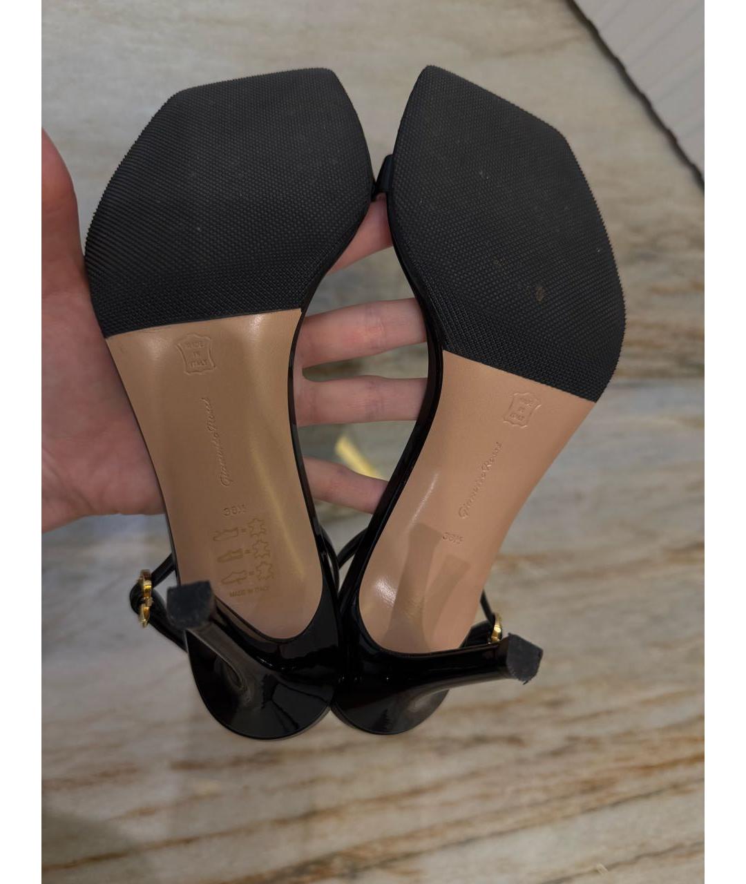GIANVITO ROSSI Черные босоножки из лакированной кожи, фото 5