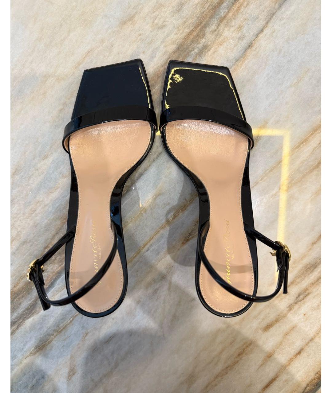 GIANVITO ROSSI Черные босоножки из лакированной кожи, фото 3