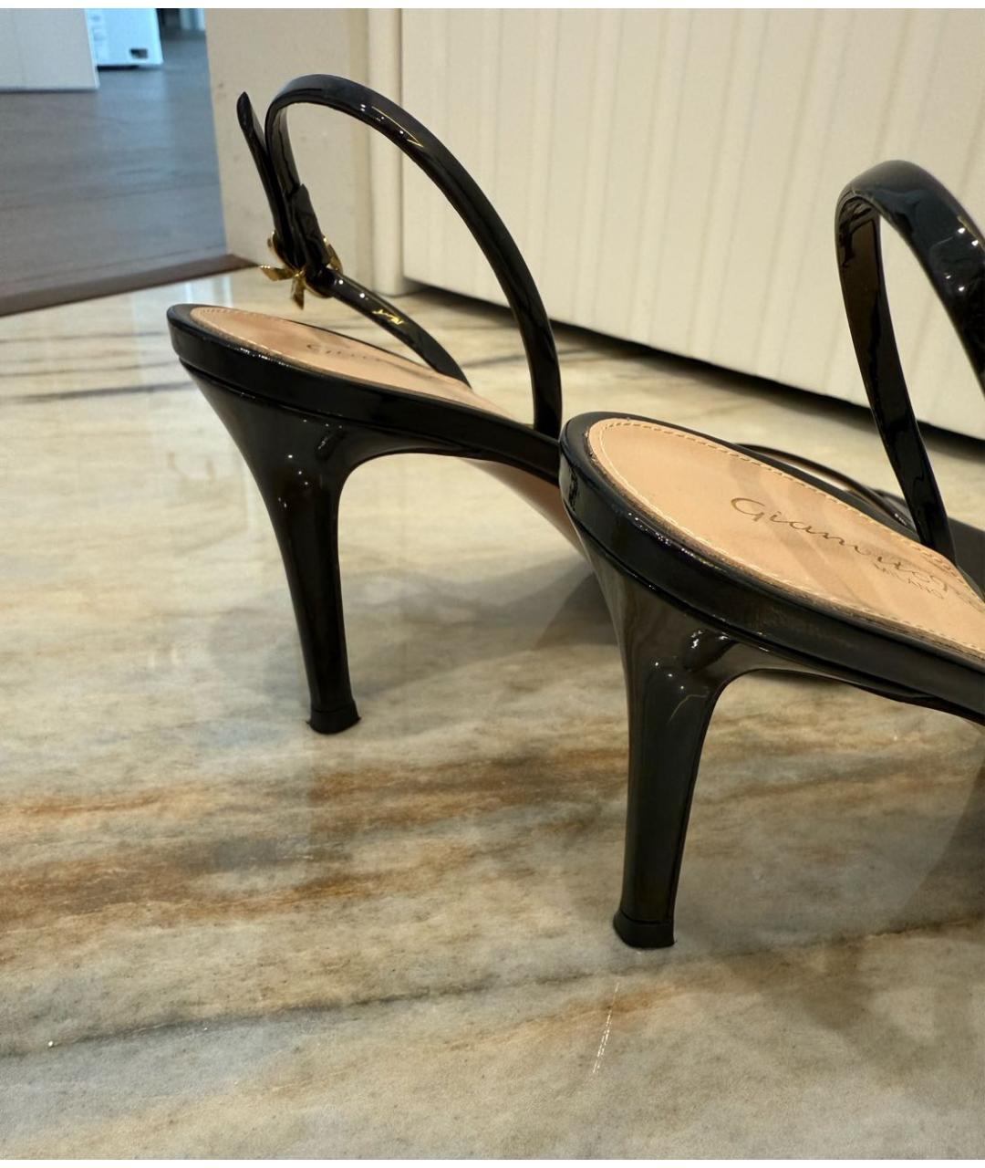 GIANVITO ROSSI Черные босоножки из лакированной кожи, фото 6