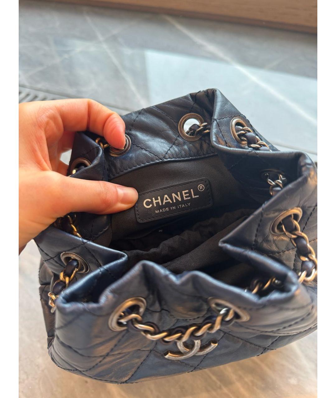 CHANEL Темно-синий кожаный рюкзак, фото 6
