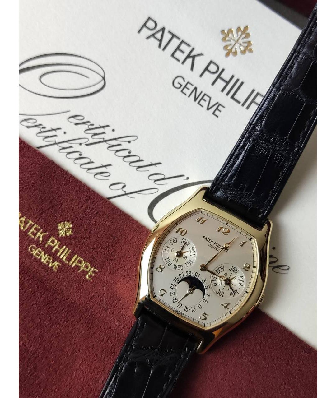 PATEK PHILIPPE Часы из желтого золота, фото 2