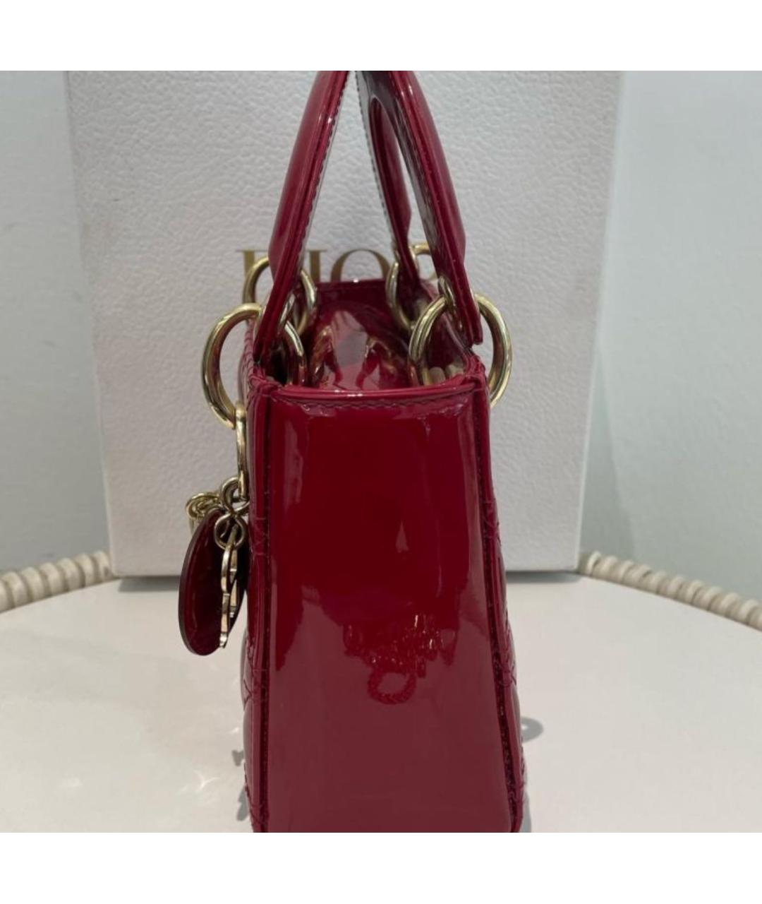 CHRISTIAN DIOR Красная сумка с короткими ручками из лакированной кожи, фото 7