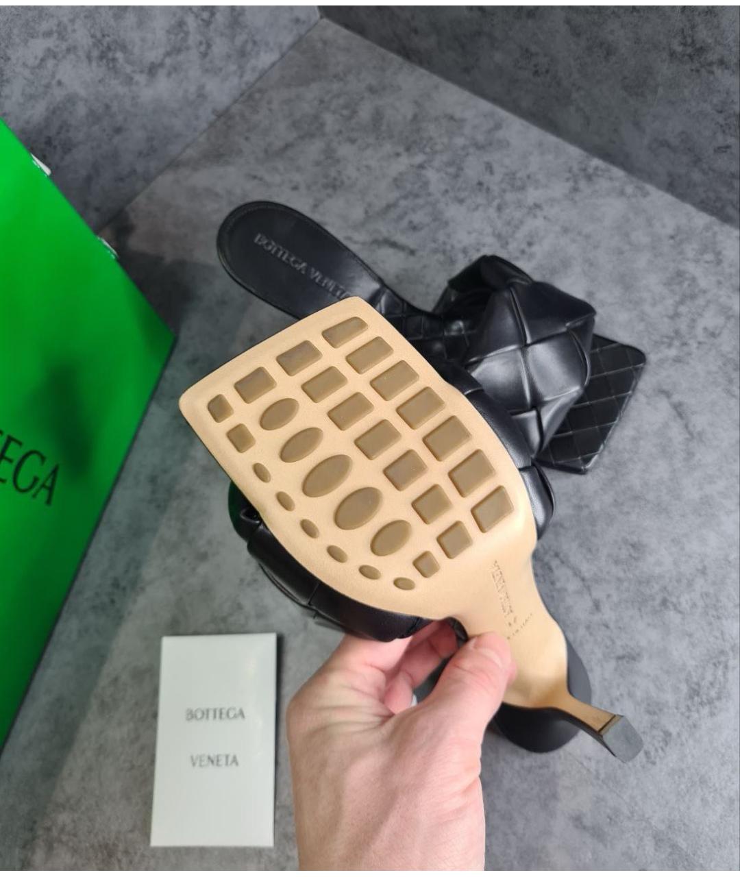 BOTTEGA VENETA Черные кожаные мюли, фото 6