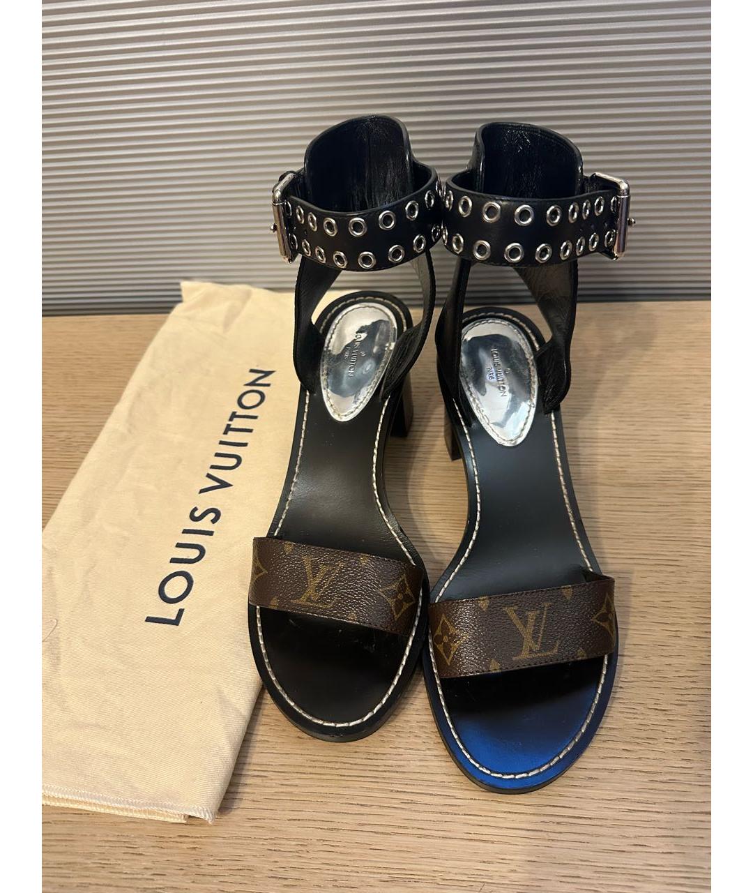 LOUIS VUITTON Коричневые кожаные босоножки, фото 4