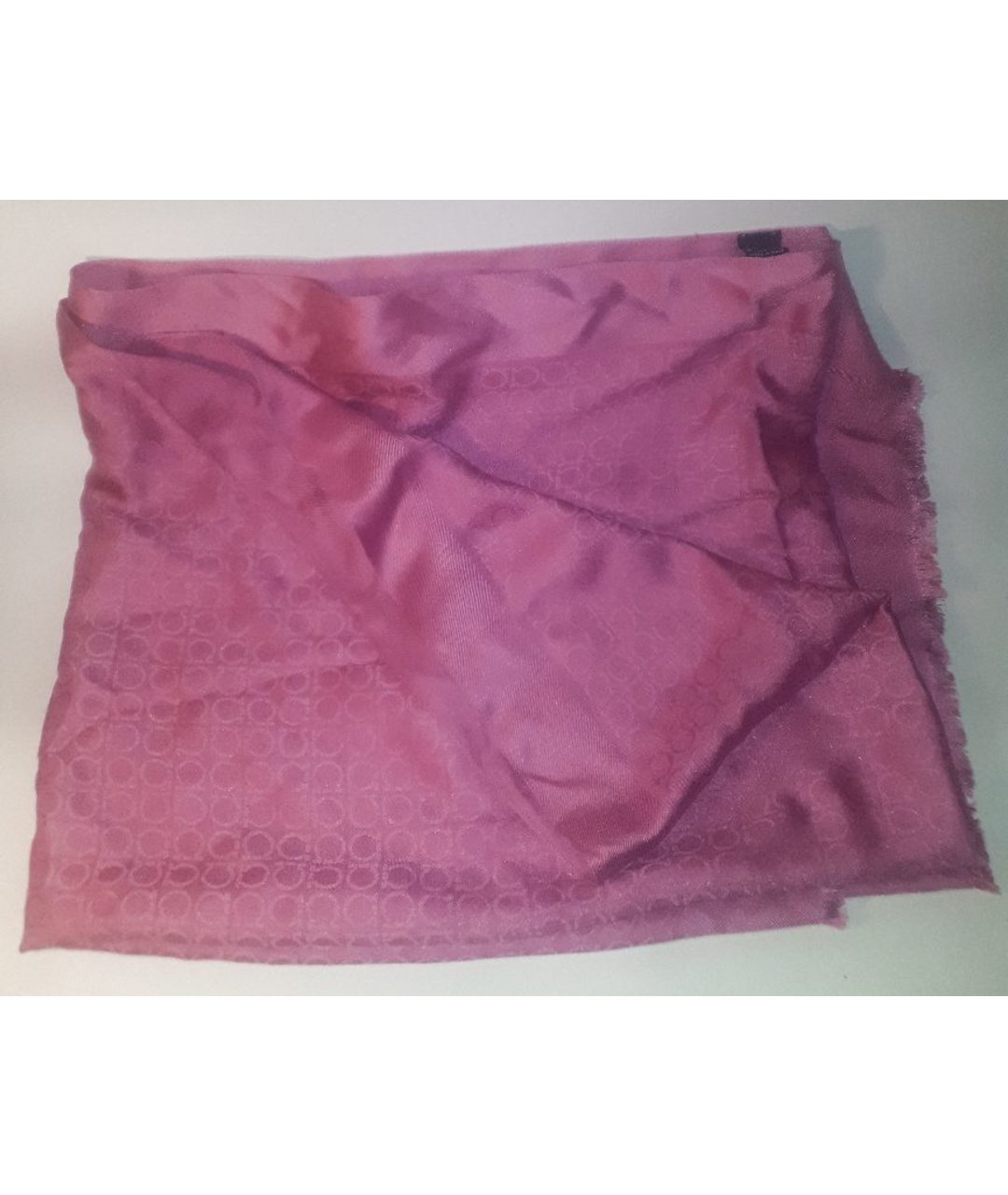 SALVATORE FERRAGAMO Розовый шелковый шарф, фото 6
